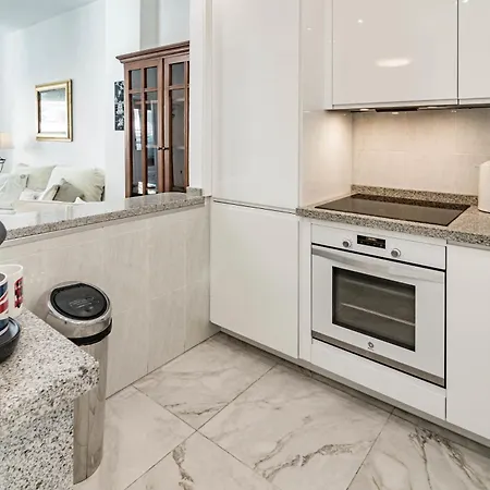 Rg325 - Great 2 Bed Close To Puerto Banus Appartement Marbella