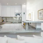 Rg325 - Great 2 Bed Close To Puerto Banus Marbella
