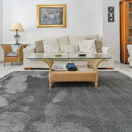 Rg325 - Great 2 Bed Close To Puerto Banus