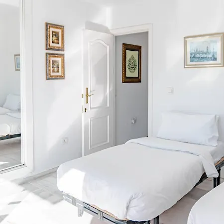 Rg325 - Great 2 Bed Close To Puerto Banus Marbellac