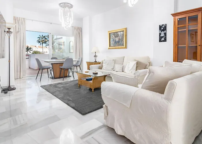 Rg325 - Great 2 Bed Close To Puerto Banus