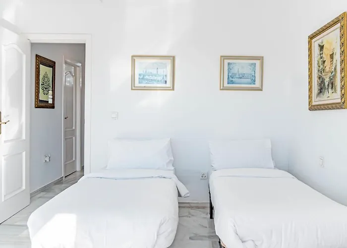 Rg325 - Great 2 Bed Apt, Close To Puerto Banus *