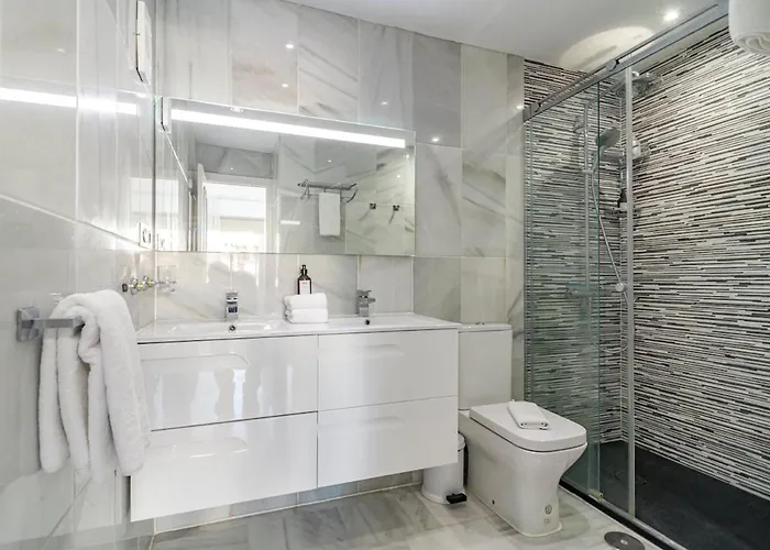 Апартаменти Rg325 - Great 2 Bed Apt, Close To Puerto Banus Марбелья