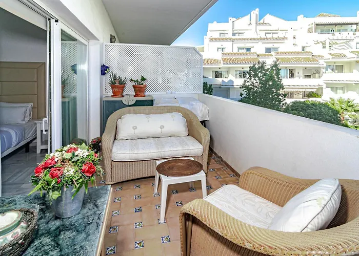 Rg325 - Great 2 Bed Close To Puerto Banus * Marbellac