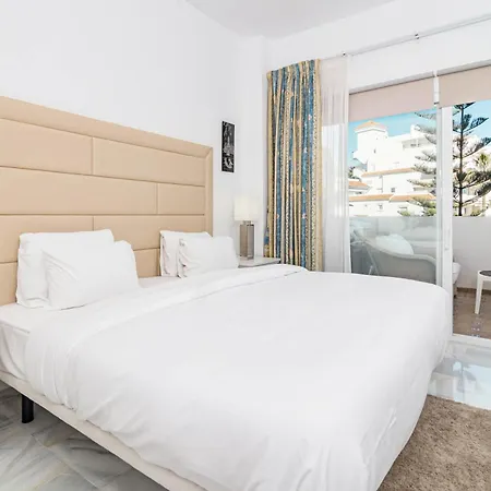 Rg325 - Great 2 Bed Close To Puerto Banus Марбелья