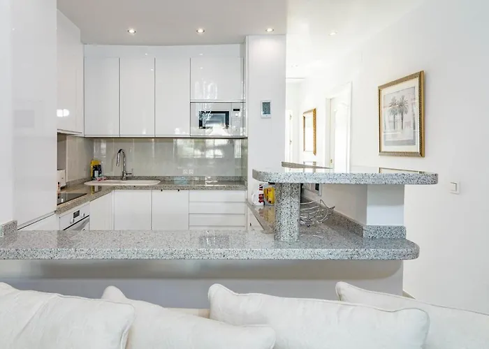 Rg325 - Great 2 Bed Apt, Close To Puerto Banus Appartement *