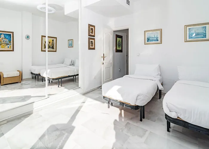 Rg325 - Great 2 Bed Close To Puerto Banus