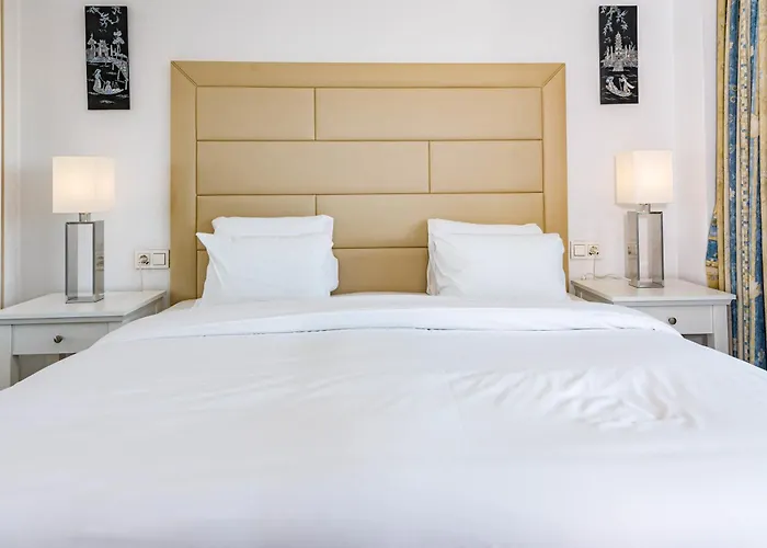 Rg325 - Great 2 Bed Close To Puerto Banus Апартаменти *