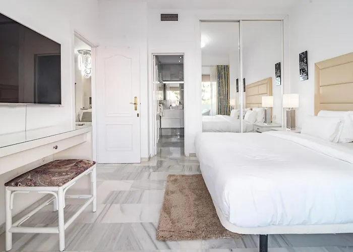 Rg325 - Great 2 Bed Apt, Close To Puerto Banus Διαμέρισμα